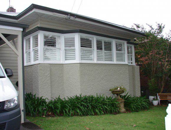 bay window shutters - DSC04751