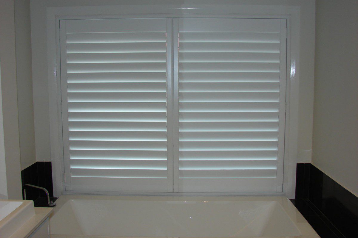 custom made shutters for a raised bath window - DSC05533