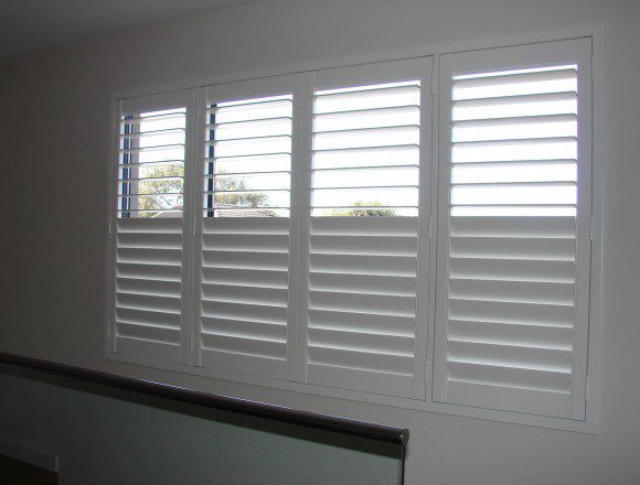 plantation shutters - DSC06031